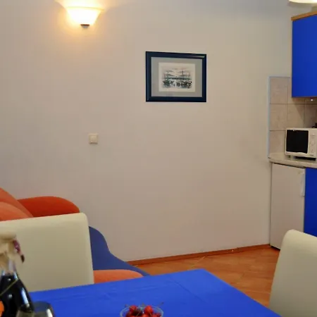 Ivi Apartment