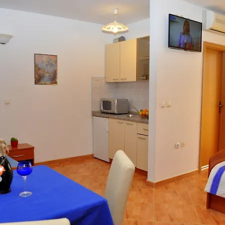 Apartment Ivi