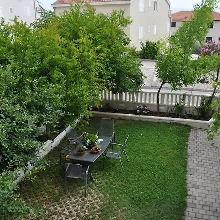 Ivi Makarska