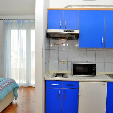 Apartment Ivi