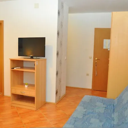 Ivi Appartement *