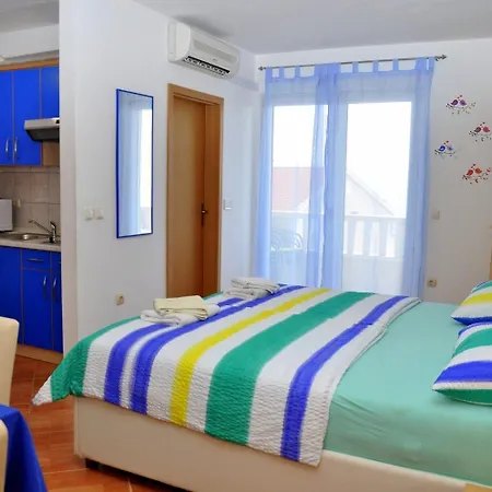 Apartment Ivi Makarska