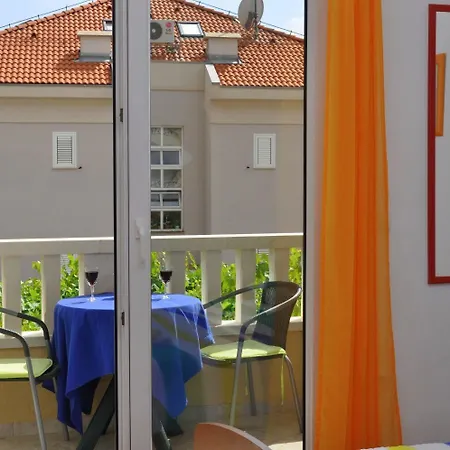 Ivi * Makarska